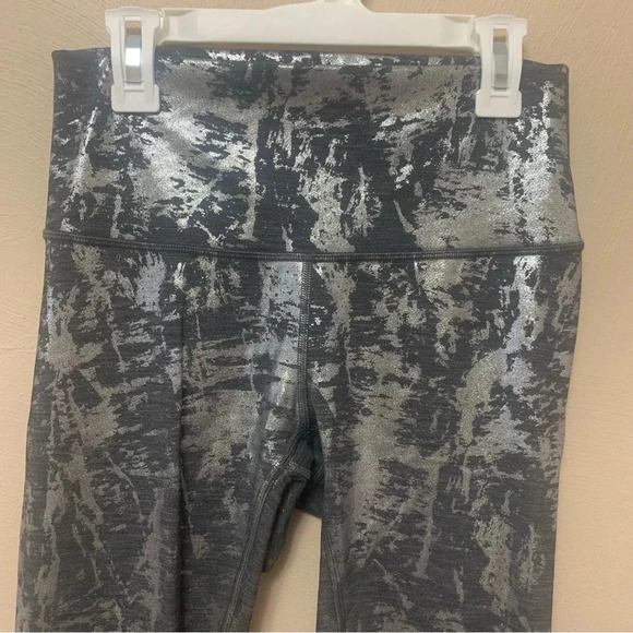 Lululemon Wunder Under Hi-Rise Tight - Picture 4 of 9